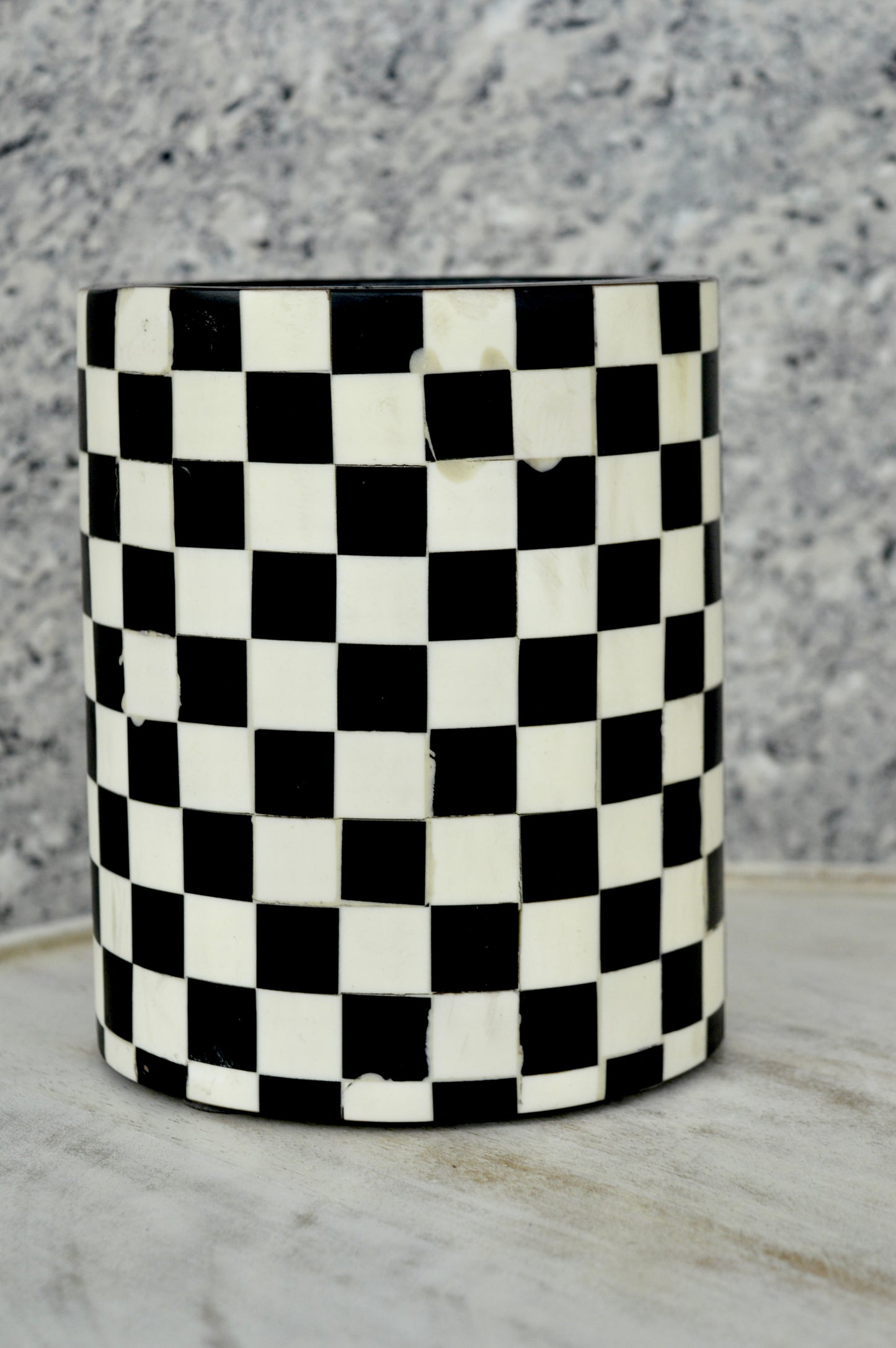 Handmade Black & White Checkered Bone Inlay Flower Vase – Luxury Decorative Pot for Modern Home Décor