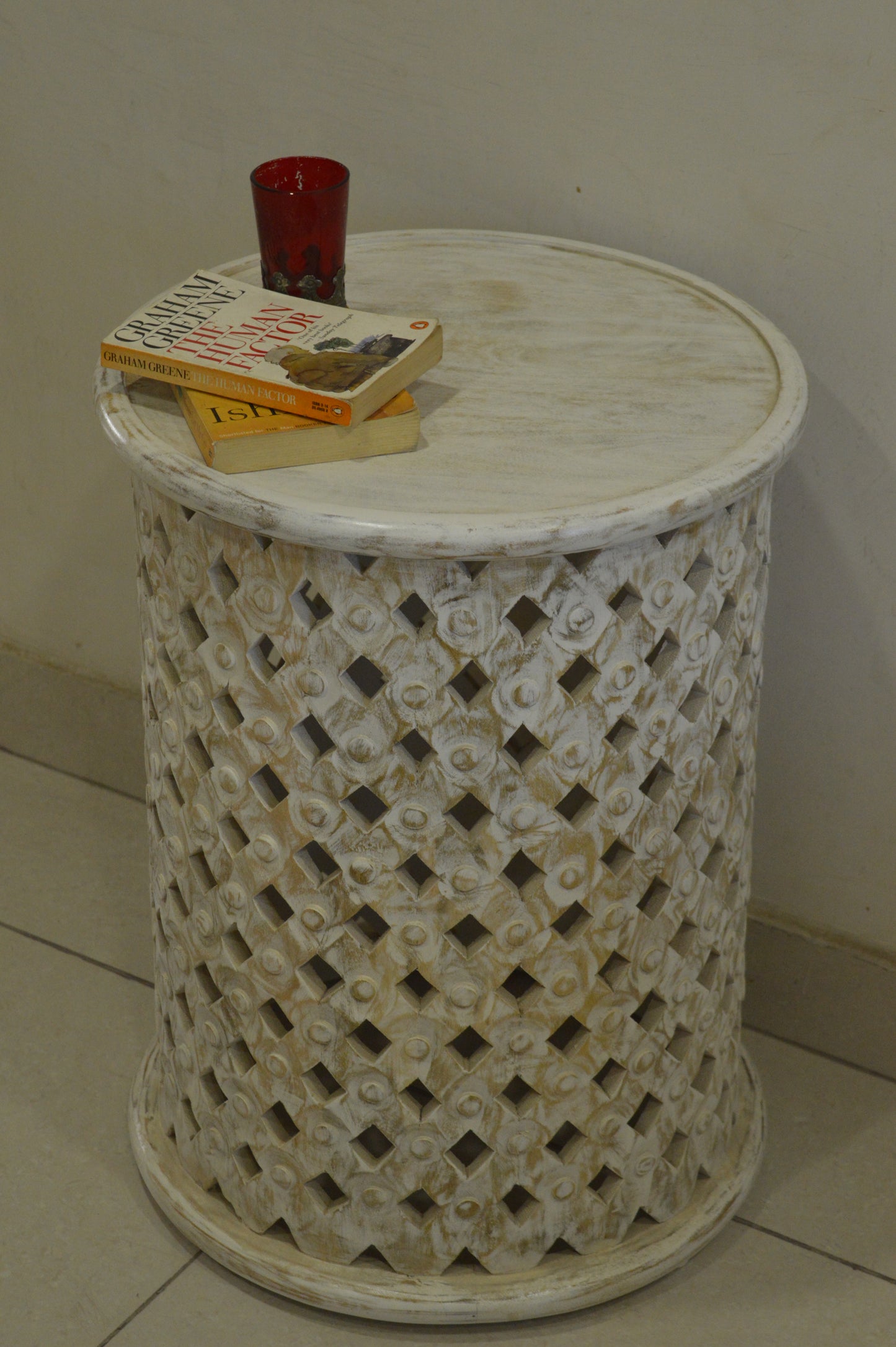 Handcrafted Carving Side Table – White Distress Finish Accent Furniture for Modern & Vintage Homes