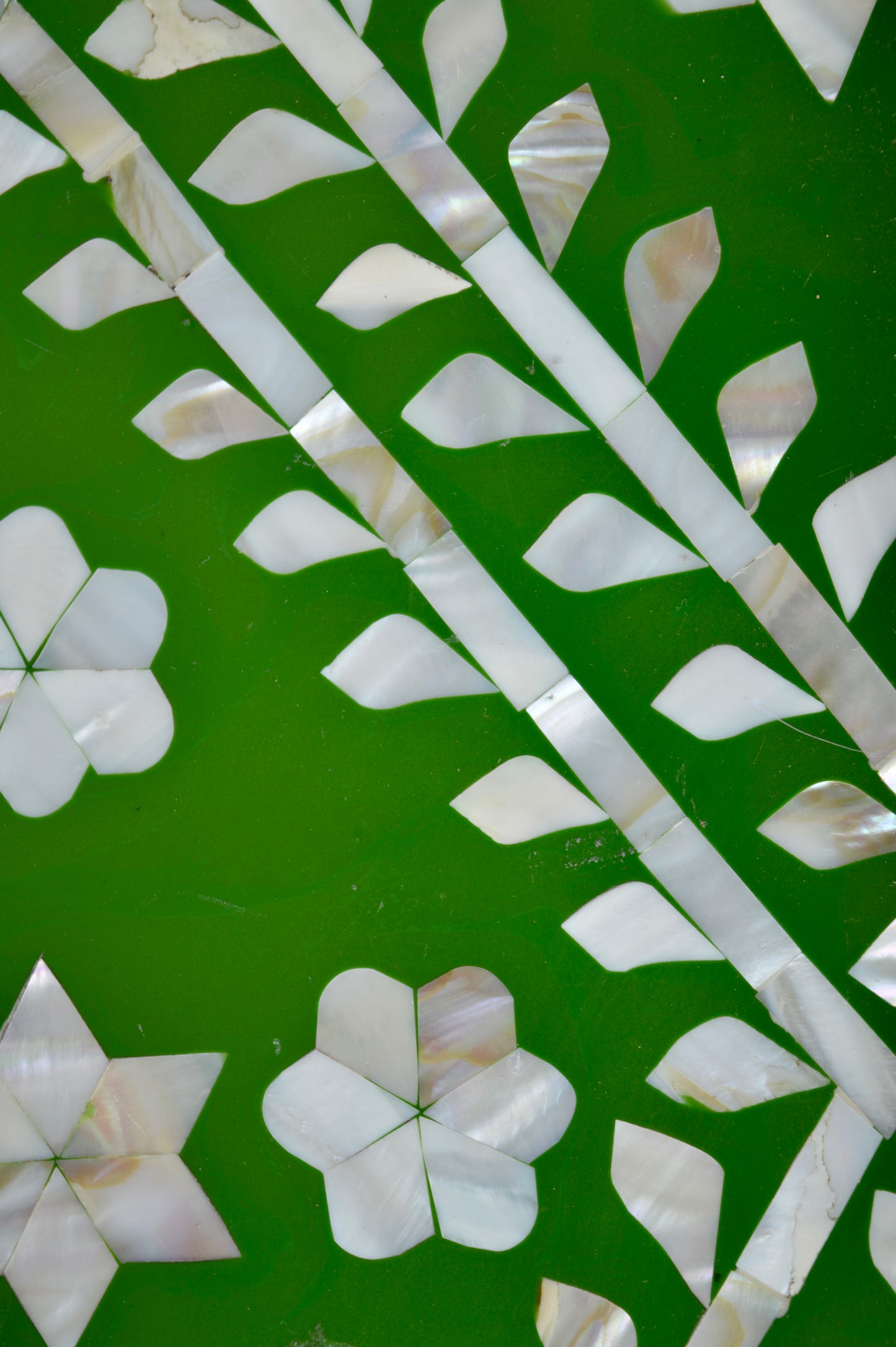 Handcrafted Green Mother of Pearl Inlay Decorative Serving Tray with Woven Frame – Designer Coffee & Tea Tray for Home & Kitchen Décor