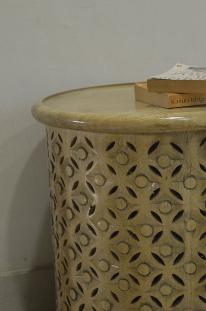 Handcrafted Round Carving Side Table – Solid Wood Accent Table for Living Room & Bedroom Décor