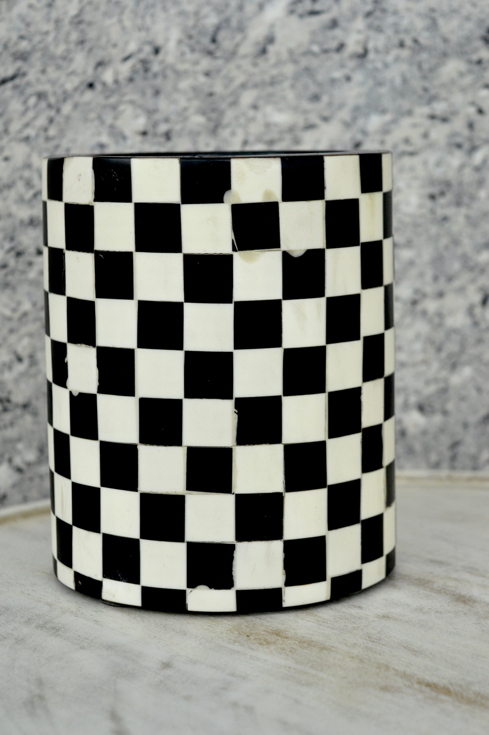 Handmade Black & White Checkered Bone Inlay Flower Vase – Luxury Decorative Pot for Modern Home Décor