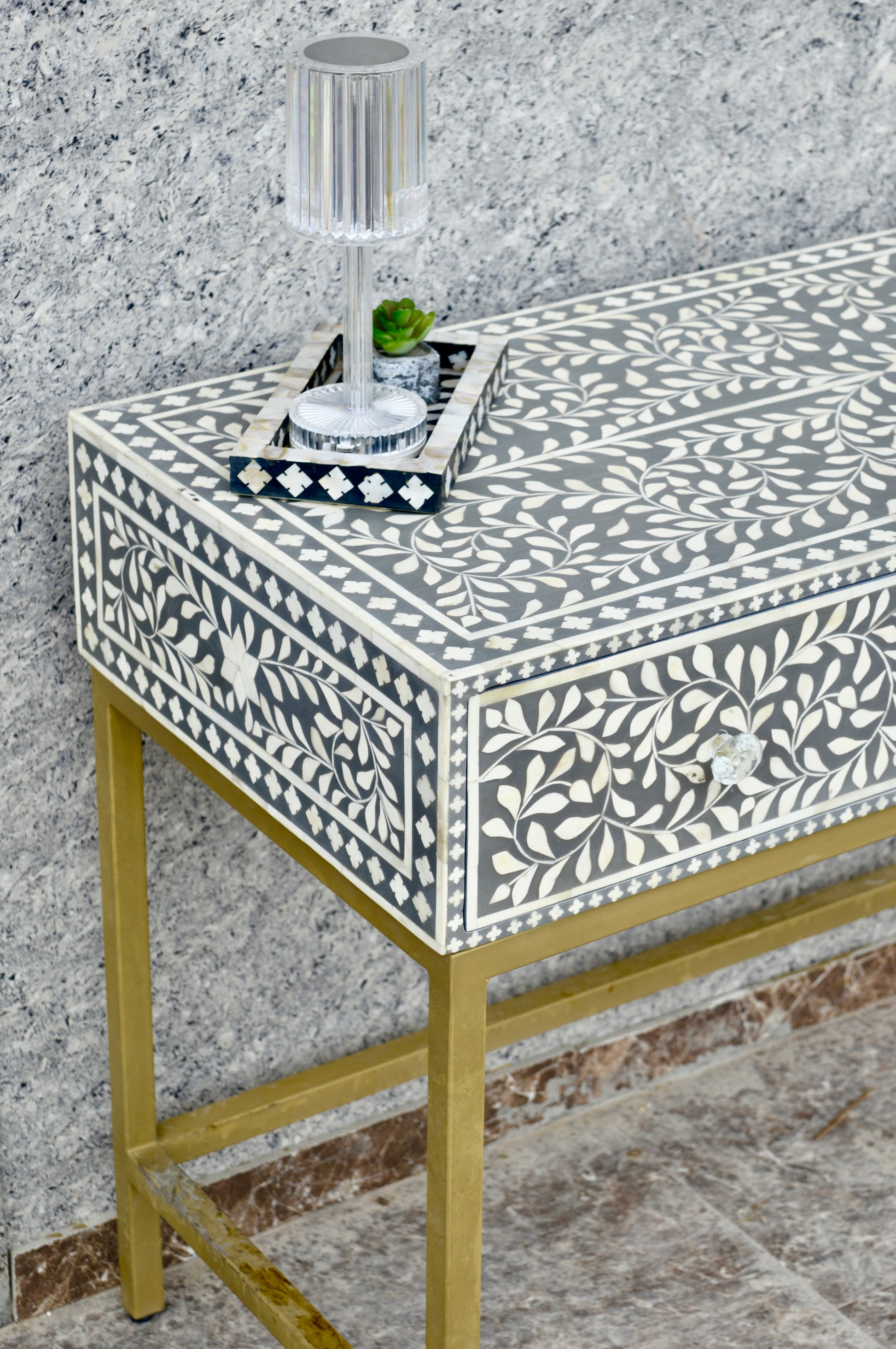 Luxury Bone Inlay Console Table with Floral Design & Gold Base – Elegant Entryway & Living Room Furniture