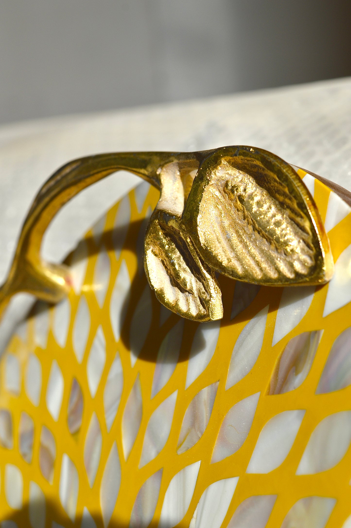 Luxury Round Mother of Pearl Serving Tray with Golden Leaf Handles – Designer Coffee & Tea Tray for Home Décor