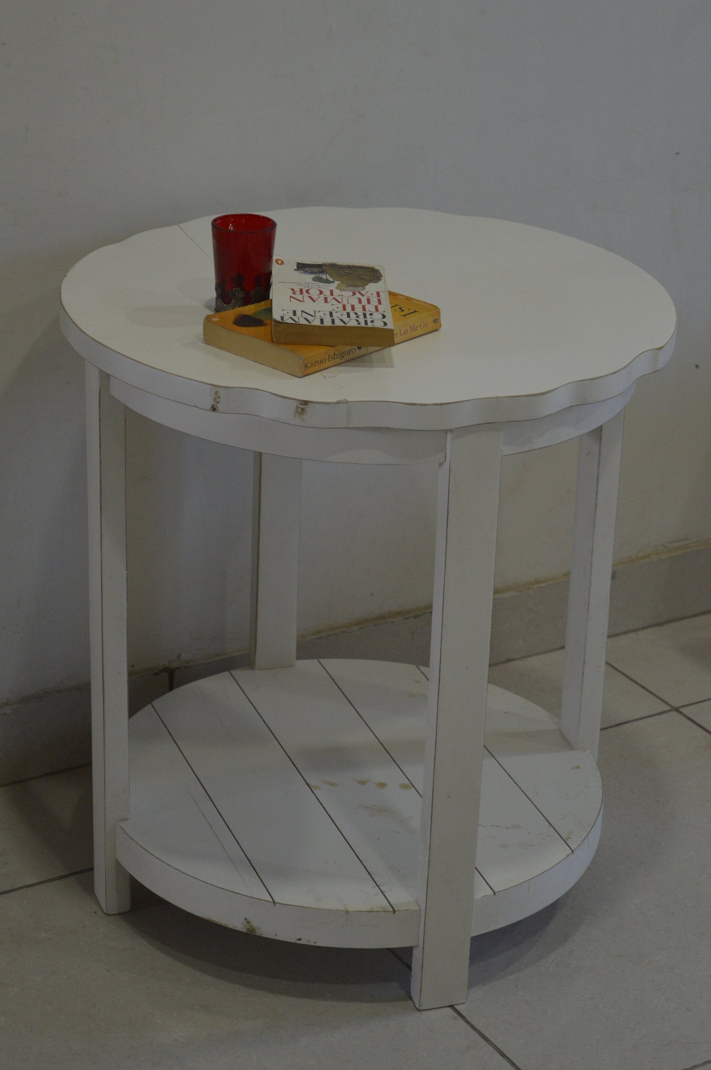 White Wooden Round Side Table with Lower Shelf – Rustic Modern End Table for Living Room & Bedroom
